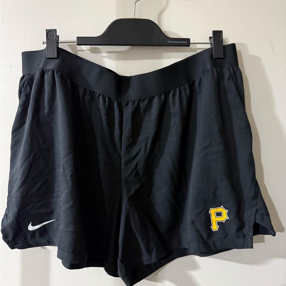 Women’s Pittsburgh Pirates Nike Shorts, Sz XXL, Black
